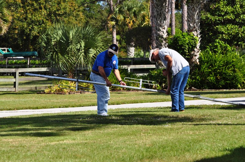 Bert and Bob Prepping New Antenna 01.jpg